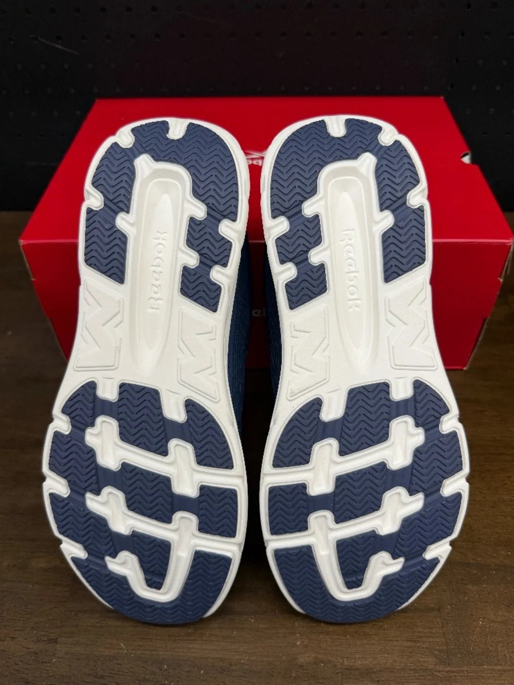New W/ Box! Mens Reebok Road Strider Batik Blue White Running Sneakers Size 11.5